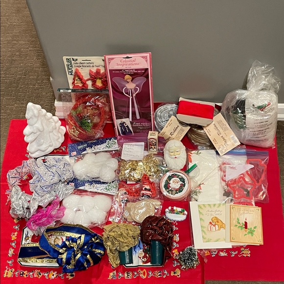 Vintage 1990s Christmas Mixed LOT Festive Holiday Craft Decor Ribbon Bundle - Picture 2 of 14